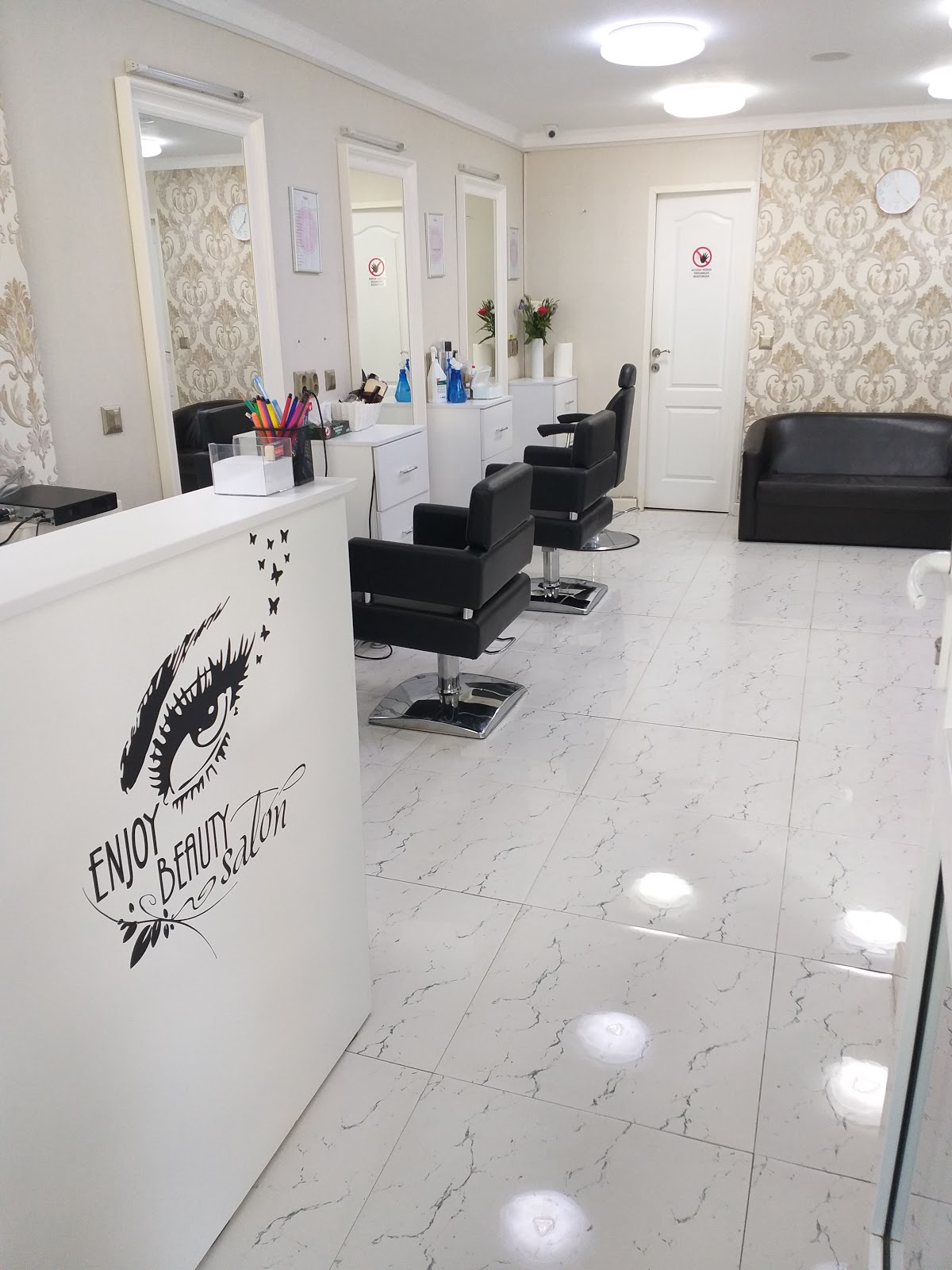Logo Enjoy Beauty Salon